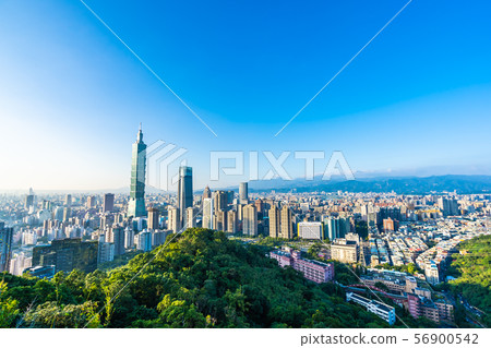 Beautiful landscape and cityscape of taipei 101 building and architecture in the city 56900542