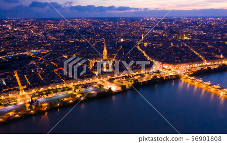 Illuminated Bordeaux city at night Illuminated Bordeaux city at night 56901808