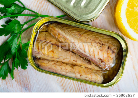 Close up of canned fish 56902657