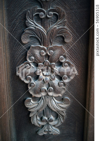 Higashi Honganji Temple Mikage Gate Wood Carving-2 56905318