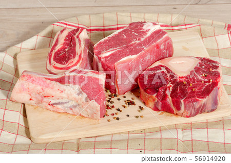 beef meat for Pot-au-feu beef meat for Pot-au-feu 56914920