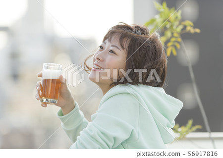 young woman young woman 56917816