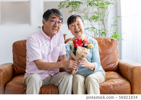 Image of senior couple Image of senior couple 56921834