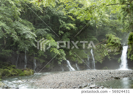 Jinguma Waterfall 56924431