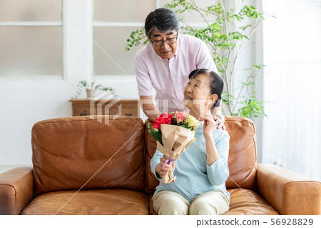 Senior couple Senior couple 56928829