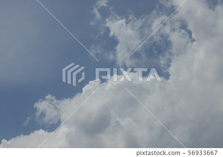 夏日的天空 56933667