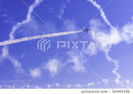 Blue sky, sky, image (blue impulse exhibition flight) Blue sky, sky, image (blue impulse exhibition flight) 56940396
