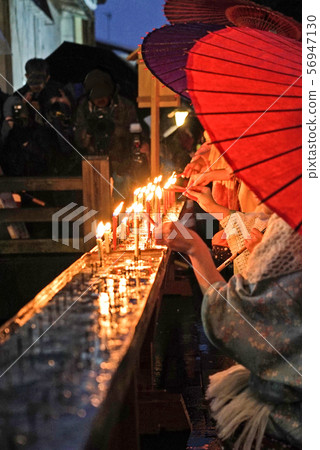Hida Furukawa Visiting the Three Temples of Rain 56947130