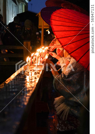 Hida Furukawa Visiting the Three Temples of Rain 56947131
