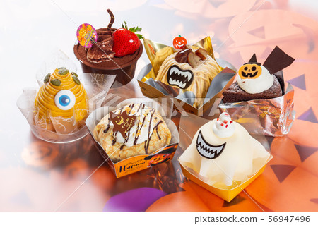Halloween cake Halloween cake 56947496