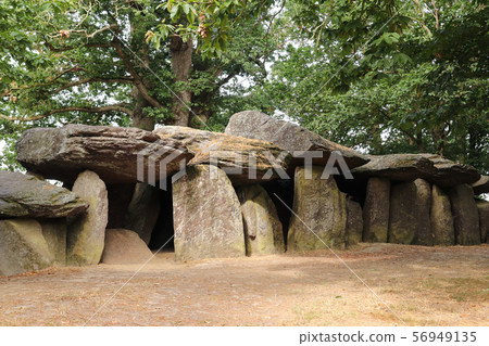 Dolmen La Roche-aux-Fees - Fairies' Rock Dolmen La Roche-aux-Fees - Fairies' Rock 56949135