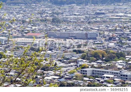 Sakai市看法從Shizuki山頂的 Sakai市看法從Shizuki山頂的 56949255