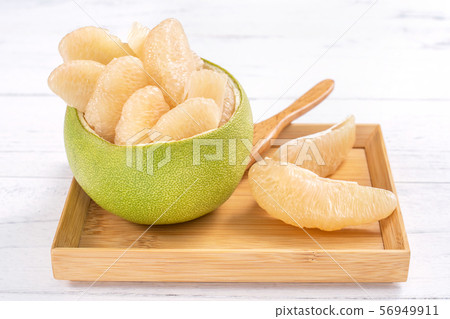 Yuzu yuzu flesh Peeled pomelo midautumn festival Yuzu yuzu yuzu Yuzu yuzu flesh Peeled pomelo midautumn festival Yuzu yuzu yuzu 56949911