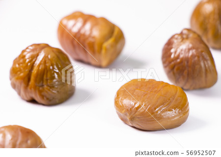 Peeled sweet chestnuts. Peeled sweet chestnuts. 56952507