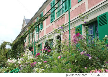 克勞德莫奈在吉維尼的房子 56956135