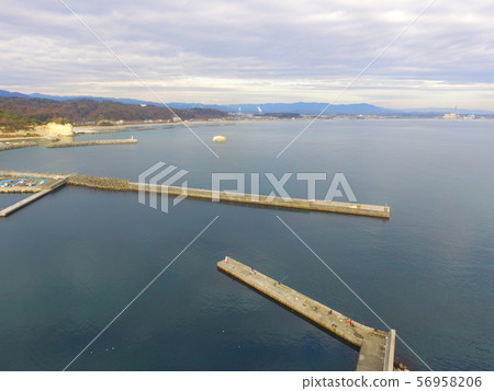 與防波堤的航拍照片 - 無人機（Hiragata港/茨城縣，茨城縣） 56958206