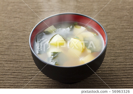 土豆和海藻味噌湯18 56963326