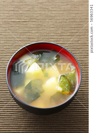 土豆和海藻味噌湯31 56963341