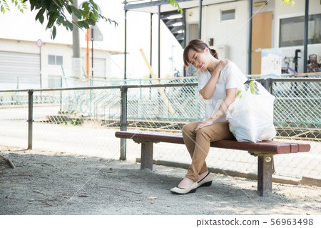 Housewife in the park 56963498