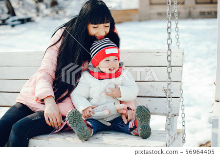 Mother with little daughter Mother with little daughter 56964405