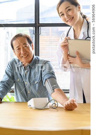 Senior Lifestyle Home Care / Medical Health / Blood Pressure 56964906