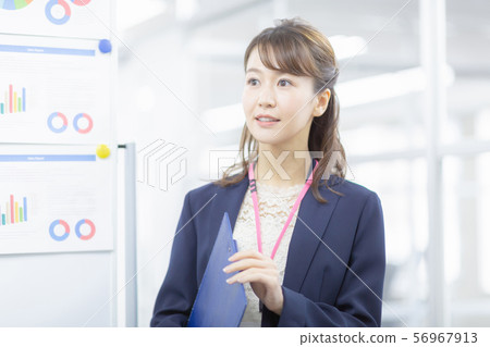 business woman, female business person, female 56967913