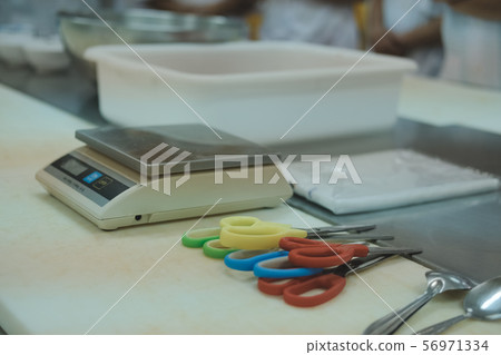digital scale scissors in food production factory industry 56971334