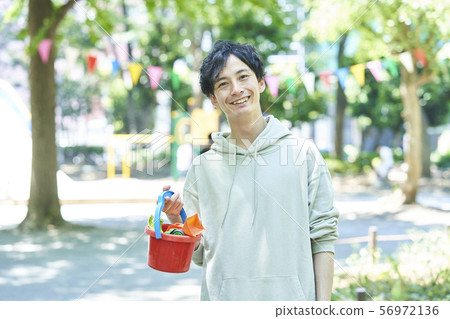 Ikumen Young Men Family Parent-Child Babysitter 56972136