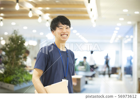 Office image 56973612