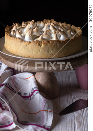 delicious lemon tarts 56976073