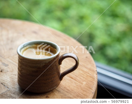 在大自然中喝咖啡 56979921