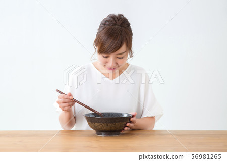 A woman to eat A woman to eat 56981265