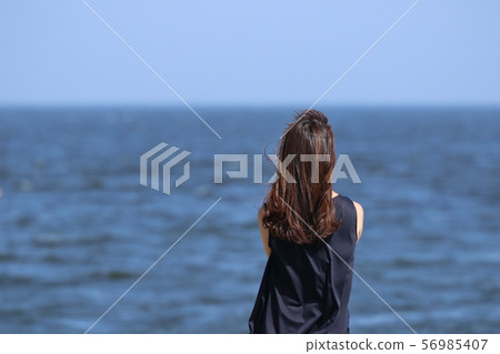 看海的女人 56985407