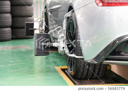 Car wheel clamp with wheel align device for wheel 56985779