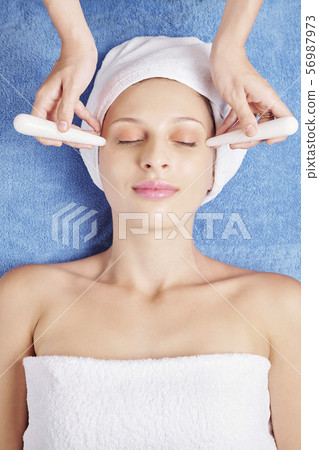 Squartz sticks face massage Squartz sticks face massage 56987973