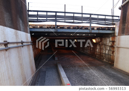 Tamachi Takanawa Bridge Overpass 56993313