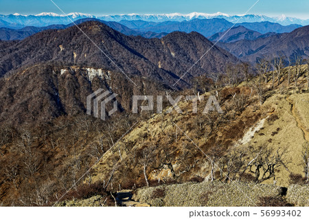 The mountains of Minato-dong and Southern Alps seen from Tanzawa 56993402