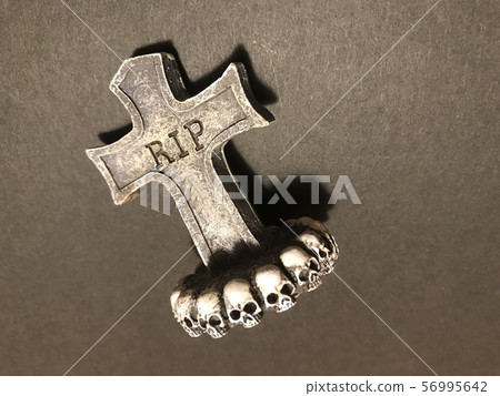 Western-style grave, gravestone, Halloween image (black background) Western-style grave, gravestone, Halloween image (black background) 56995642