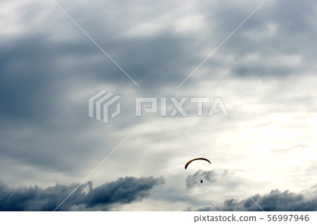 鳥取季節性步行秋季駕駛員 56997946