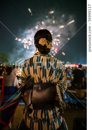 Yukata beauty and fireworks Yukata beauty and fireworks 56999117