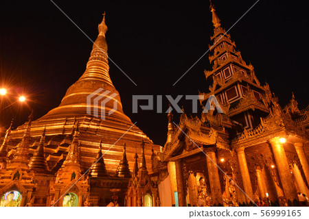 Shwedagon Pagoda (Yangon, Myanmar) 56999165