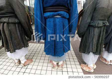 The monk's back The monk's back 56999207