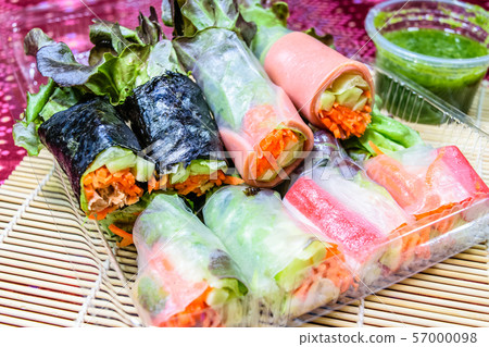 Fresh Spring Rolls Fresh Spring Rolls 57000098