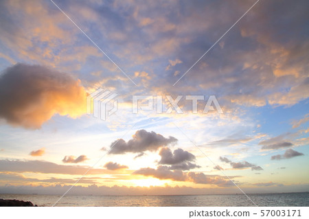Cloud Cloud 57003171