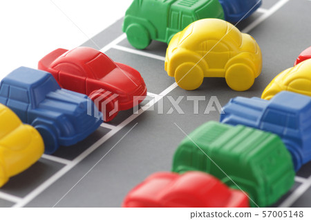 Diorama model of a parking lot that is crowded and has few parking spaces Diorama model of a parking lot that is crowded and has few parking spaces 57005148
