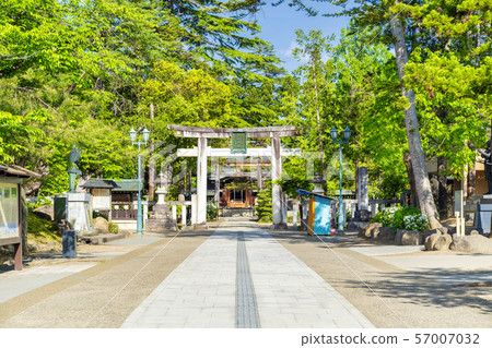 Uesugi Shrine Yamagata Yonezawa在初夏 Uesugi Shrine Yamagata Yonezawa在初夏 57007032