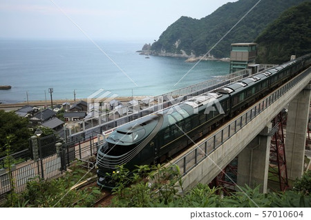 Abe iron bridge Abe iron bridge 57010604