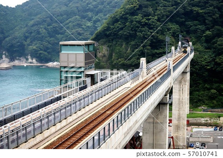 Abe iron bridge 57010741