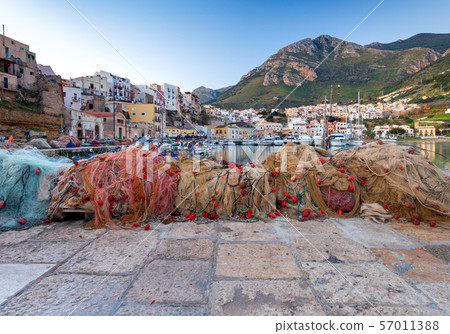 Italy. Sicily. Castellammare del Golfo. 57011388