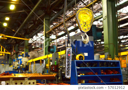 Crane hook of the overhead crane in the workshop 57012912
